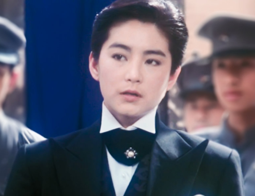 “女扮男装”不能硬演，有人雌雄难辨，有人却让观众怀疑眼睛