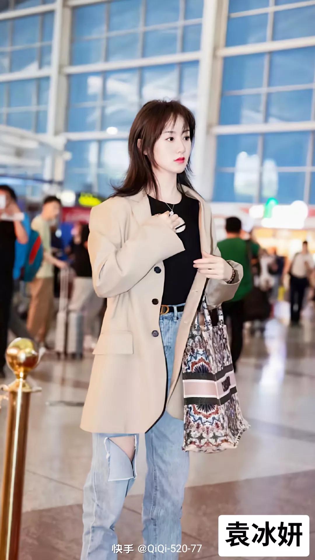 二十位女星穿蓝色牛仔裤合集！谁穿搭最好看，评论区里给点评