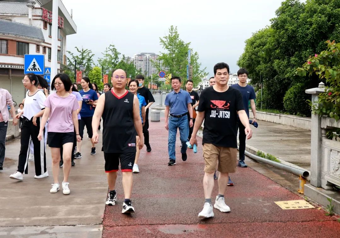 <第722期>蒙山县检察院开展2022年迎“五·一”职工绿色健步走活动