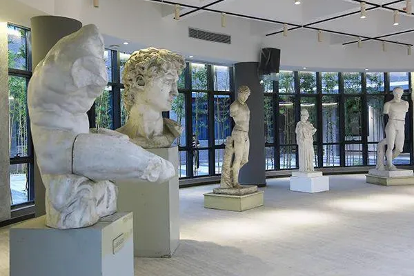 西安美术学院取消校考谁会受益！2022年艺考生有影响吗？