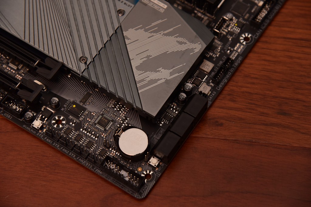 技嘉Z690小雕PRO好板，固态4片，内存6000MHz，12600K实战测试