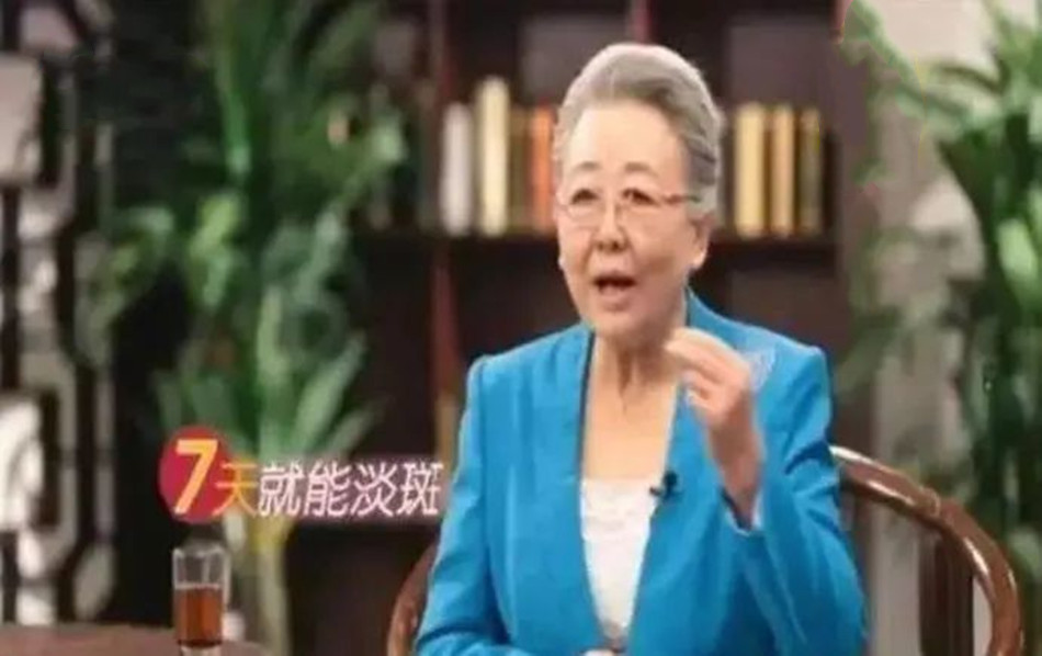 她被包装成“神医”，3年换9个身份，捞金80亿，专骗老年人