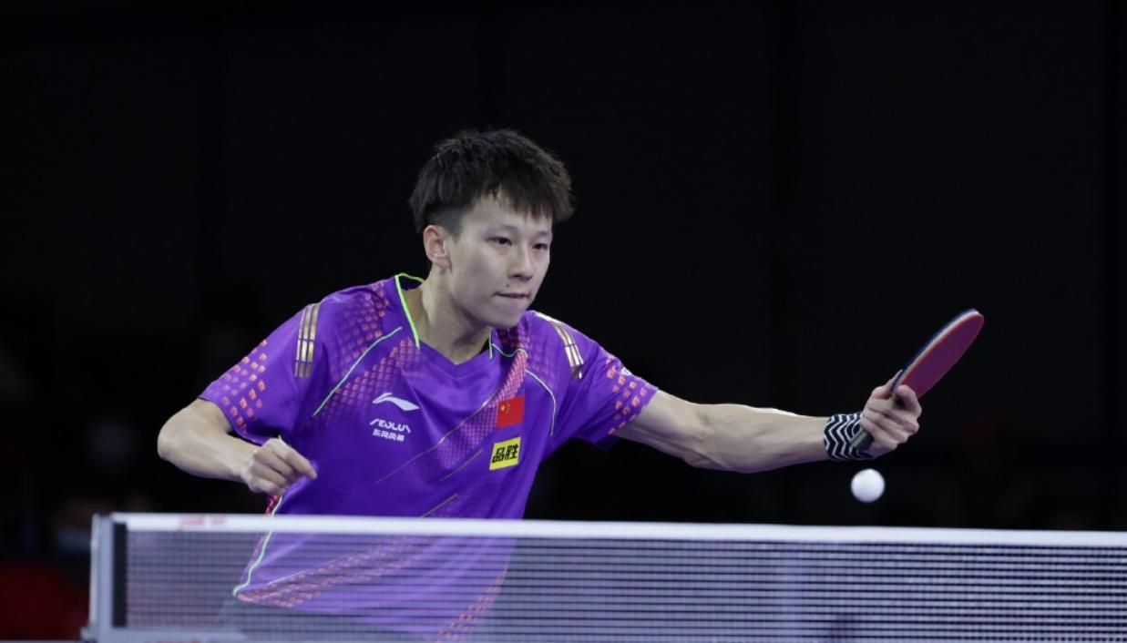 中国男乒选拔赛：林高远3比0完胜向鹏，时隔四年再战世乒赛团体赛