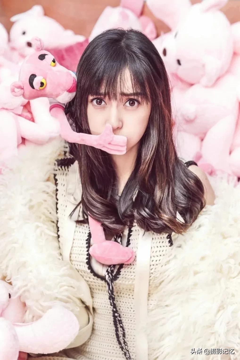 杨颖：玩具中的女人