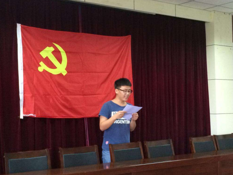 为什么才大一，就有那么多同学申请入党？原来其中“猫腻”这么多