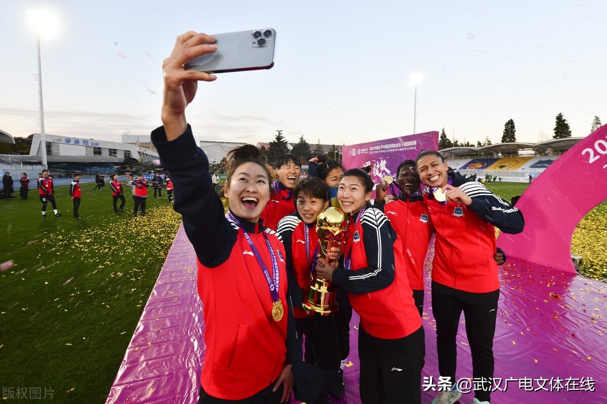 朱红果加盟武汉·中国车谷江大队(打造女超“银河战舰”武汉女足继续官宣三大重磅引援)