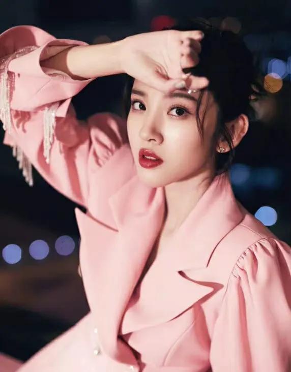 活波可爱—唐艺昕