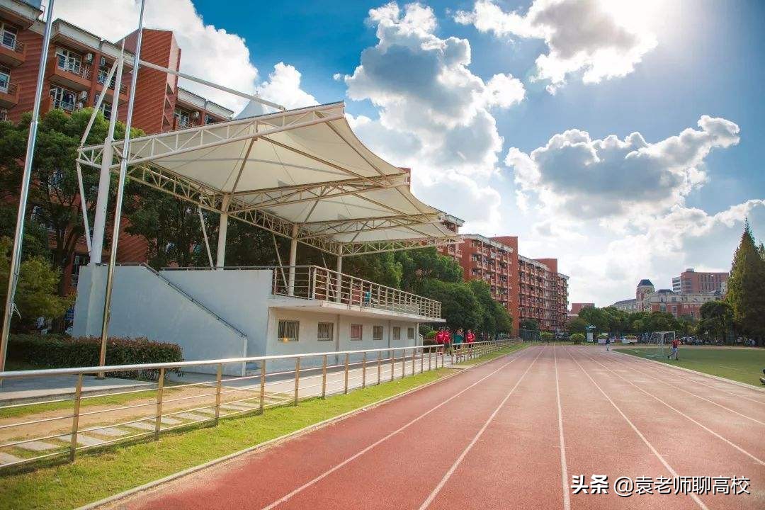 浙江理工大学与上海理工大学，同为华东地区理工高校，哪个更强？