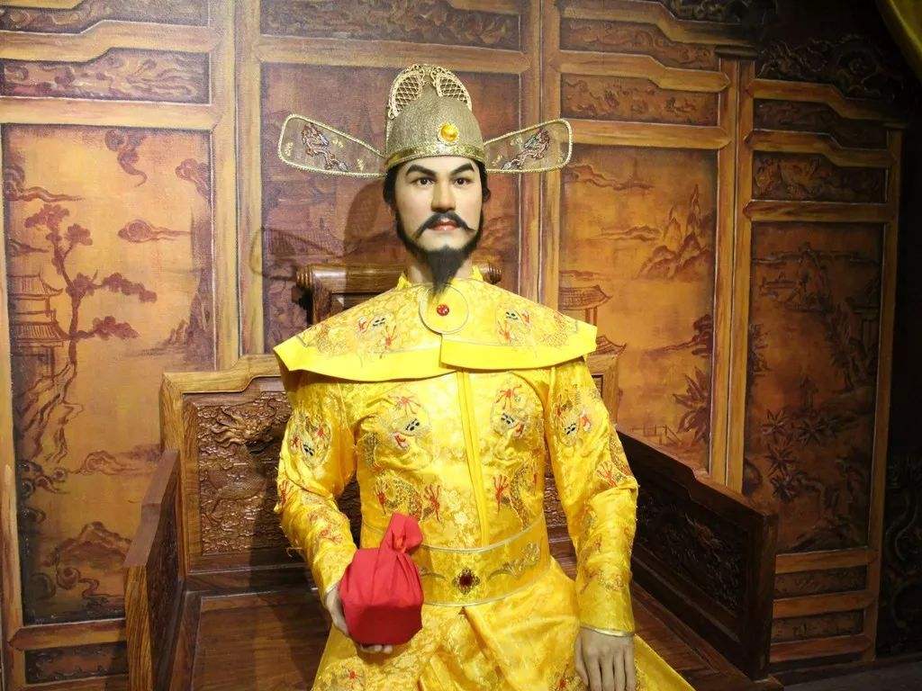 长得帅，资格老，徐寿辉堪称朱元璋的前辈、大明的开国先烈