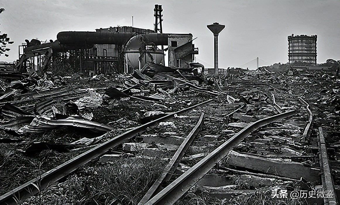 50年，邓小平提出修建成渝铁路，毛主席问原因，邓小平：三个理由