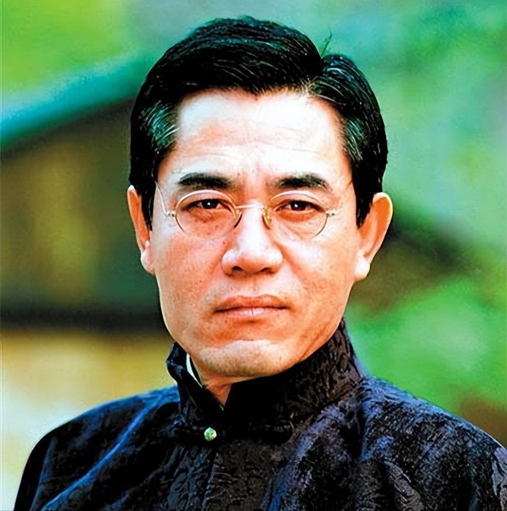 这一次,67岁的陈宝国,让人们刮目相看!