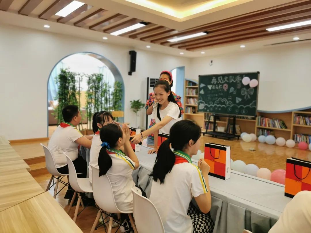 青春不散场·梦想正启航｜记四川天府新区锦江小学大队委欢送活动