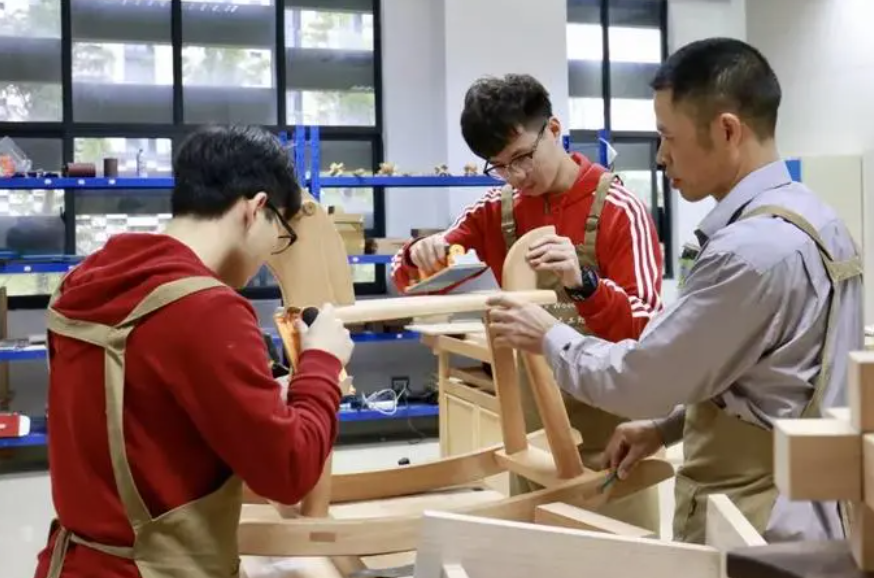 世界工科大学排名已更新，哈工大叫人眼前一亮，清华稳坐头把交椅