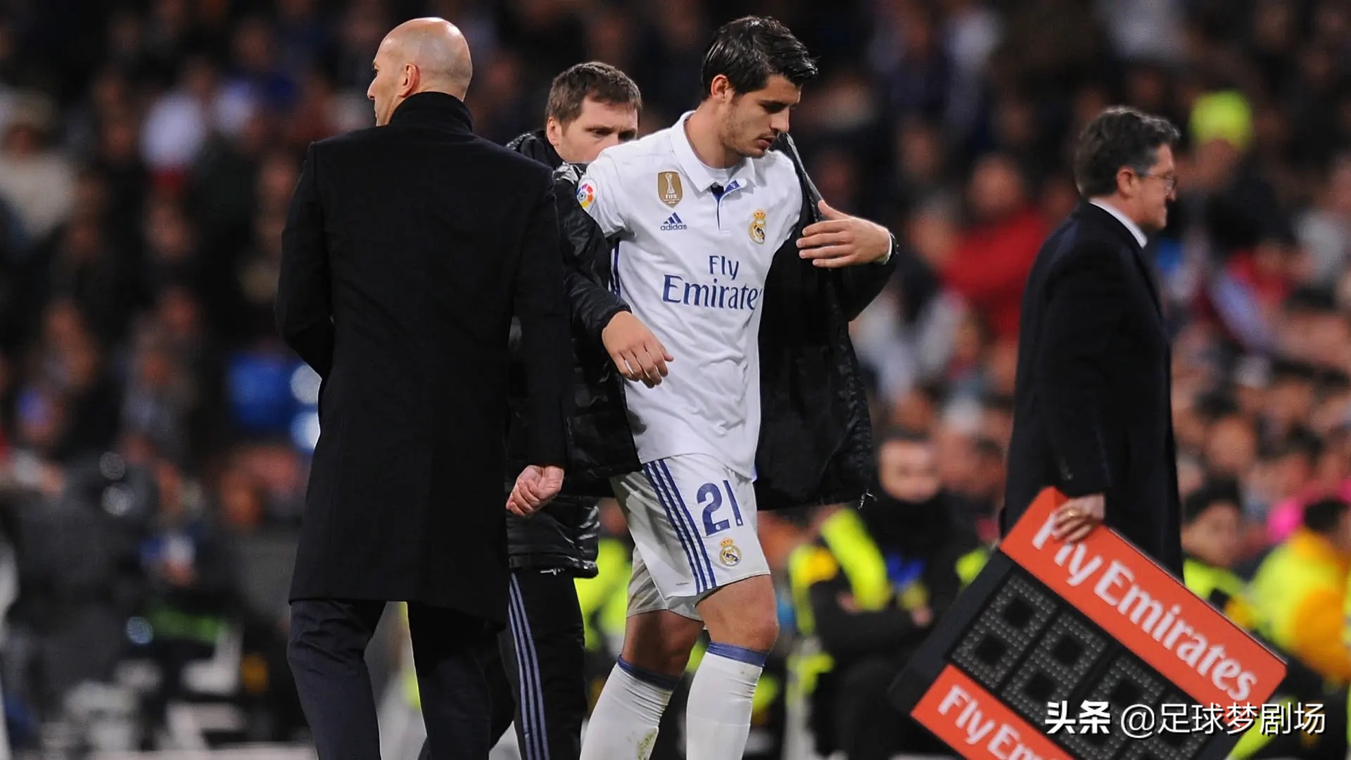 卡瓦哈尔为什么去德甲（七位世界级名帅在新俱乐部的首签球员）