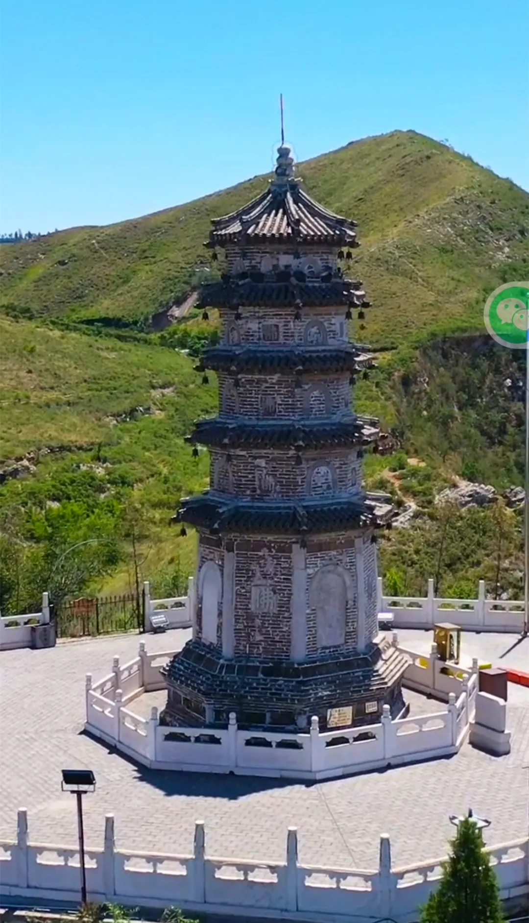 三河灵山寺位于廊坊三河市城区东北7.