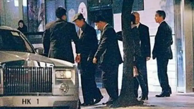 勒索李嘉诚10.38亿，横行香港8年的张子强，被枪毙后留下3大疑团