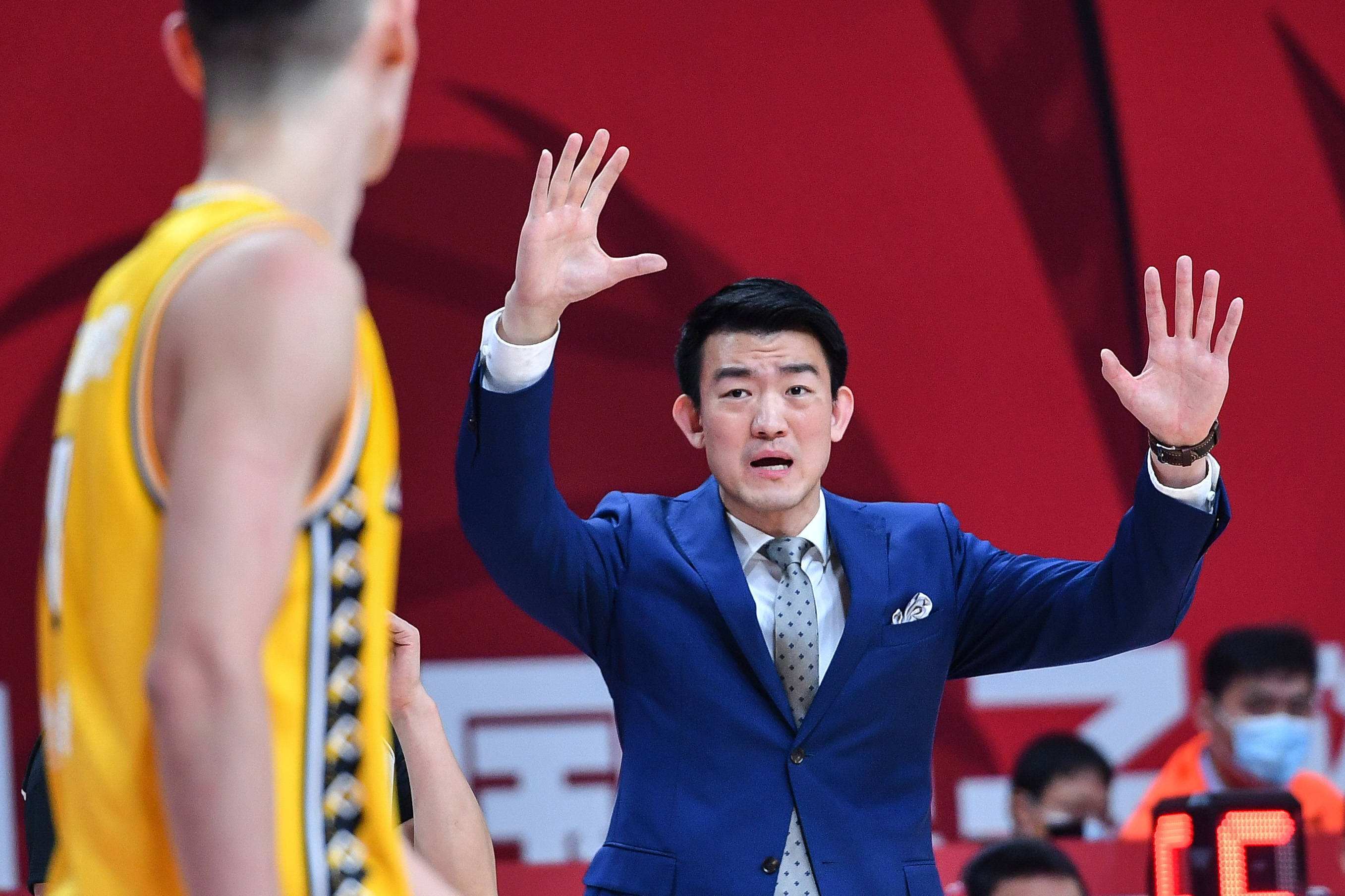 星期一为什么没有cba（明天开打，CCTV5全程直播！CBA4强战一触即发，辽粤浙沪赛程出炉）