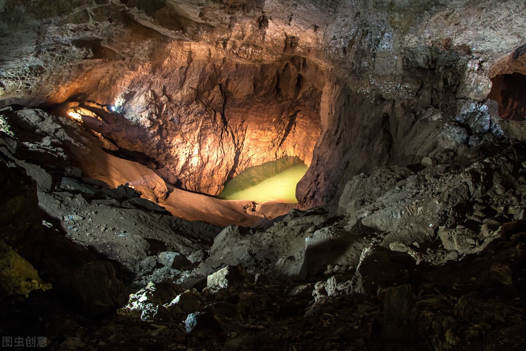 08年日本5名学生溶洞探险，一人意外失踪，事后疑点重重细思极恐
