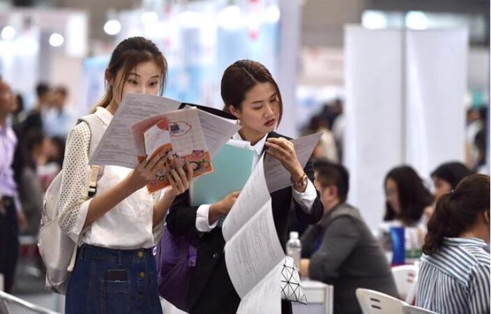 大学生不能错过的4场考试，含金量很高，毕业后找工作更轻松