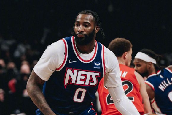 nba東部中鋒排名（美媒評現役首發中鋒！太陽艾頓第9，湖人濃眉哥第3，榜首實至名歸）