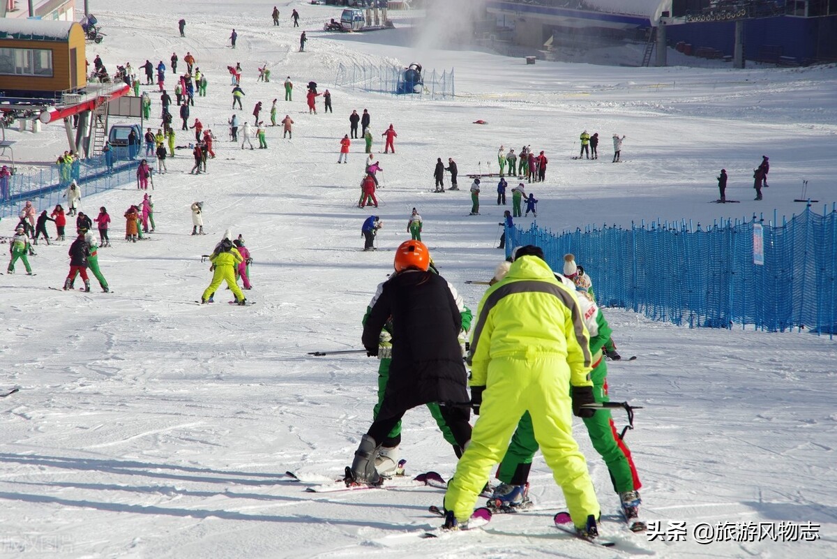 国内好的滑雪场地有哪些（盘点国内十大滑雪场滑雪）