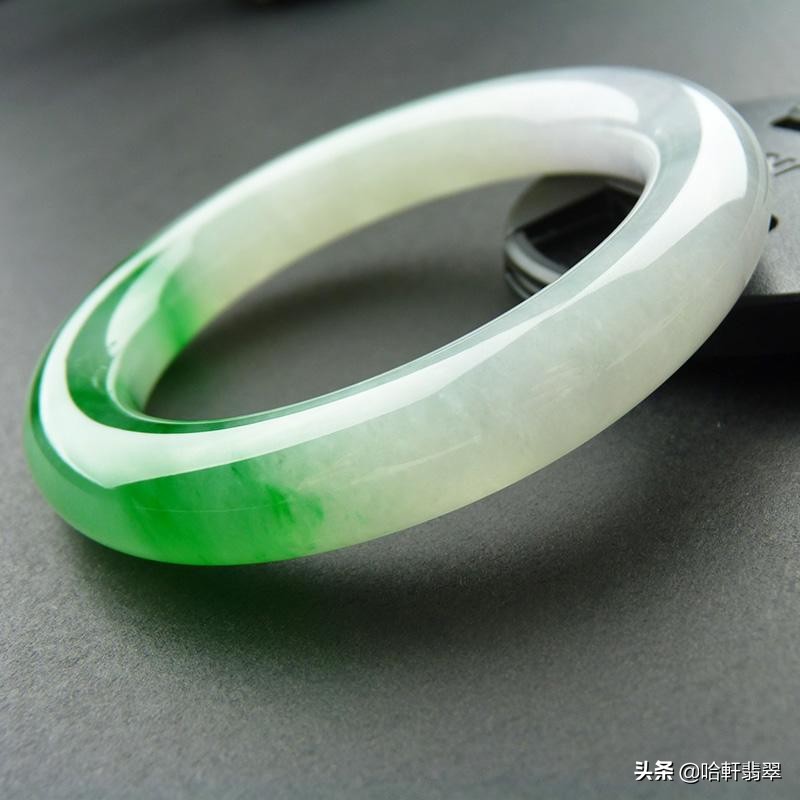 翡翠种水是什么意思?1分钟让你学会什么是翡翠的种水