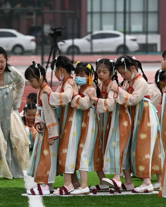 成都市双流区棠湖小学（南区）开展“我们的节日—端午”系列活动