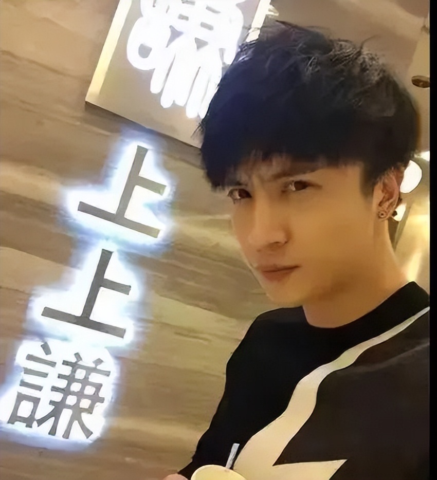 明星开店，人人喊打