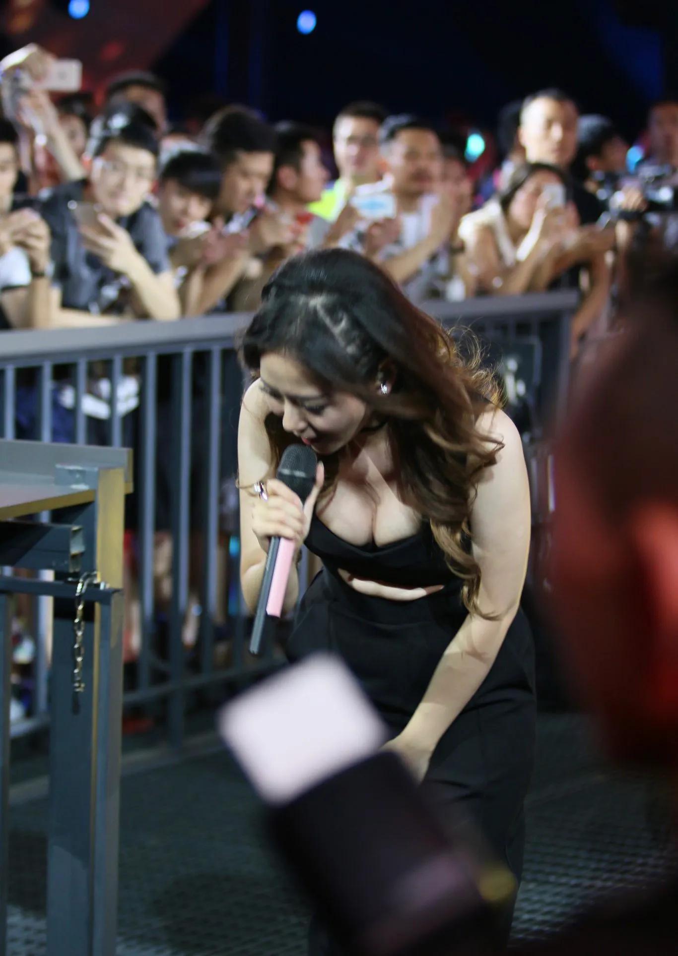 谁能拒绝去现场感受张靓颖的音乐魅力