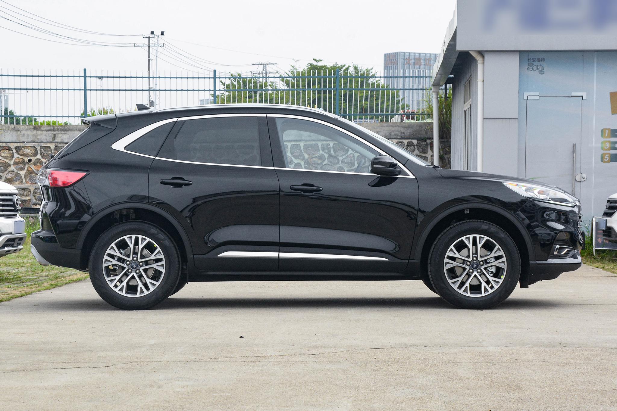 15-20万，这4台SUV既靠谱又划算，配8AT+2.0T，动力足又舒适