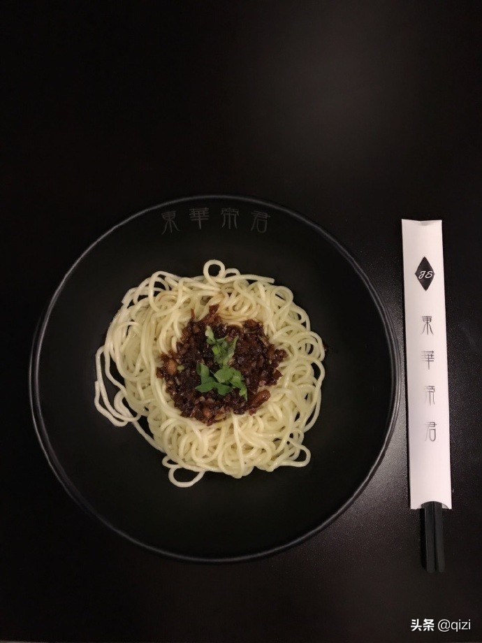 三个95后合伙投资12w开个小面馆日营业额不到400元，求大神拯救？