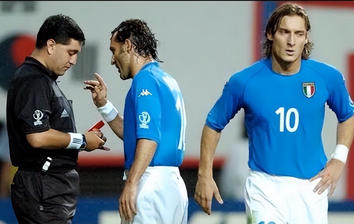 这场比赛的裁判是来自厄瓜多尔的莫雷诺,多年之后,莫雷诺一直靠着这块