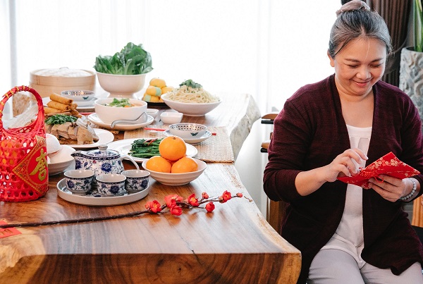 新年已过，大家过年给了婆家以及娘家多少红包，怎么给才合适呢？