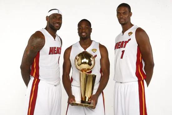 nba史上最強三巨頭（盤點nba最強三巨頭組合前五名！強如喬丹都當(dāng)不了第一）