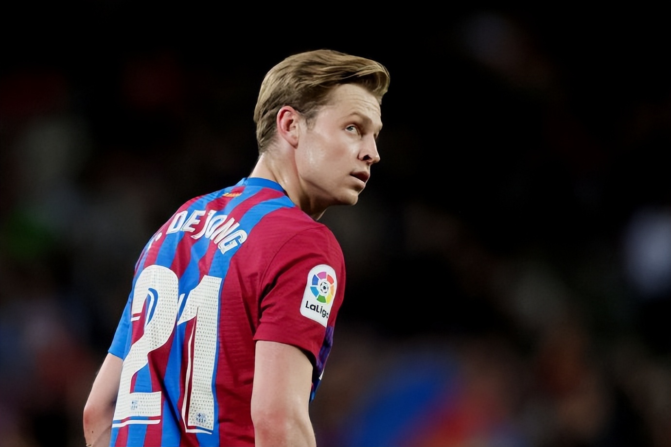 巴萨球迷头像(德容为什么总能拿到"免死金牌"?