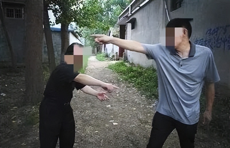 河南老人告诉同村男子：我儿是你孪生弟！10年后他们找到亲生父母