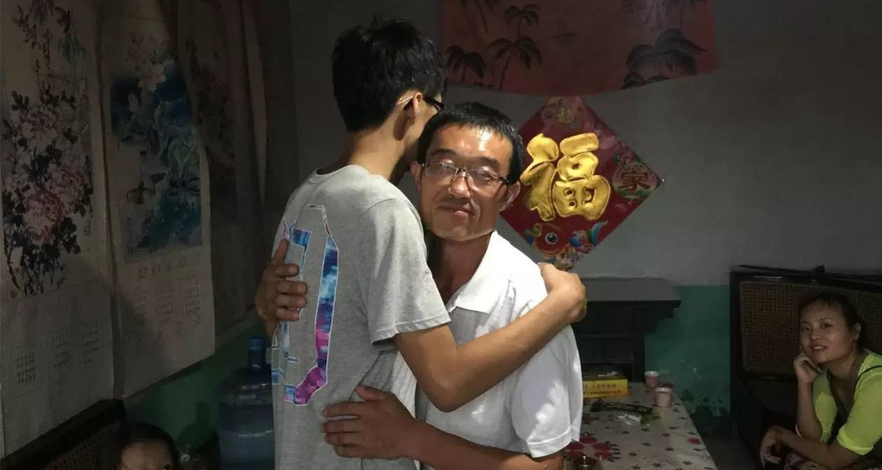 2016年，山东18岁考生恶意篡改同学高考志愿，其父母扬言十万了事