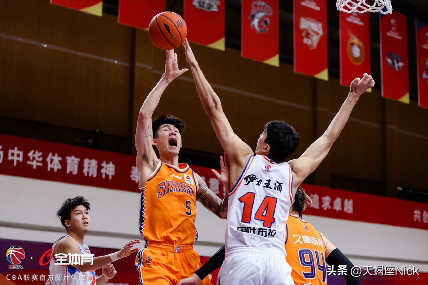 nba上海賽有哪些球員（CBA戰報：9人報名8人輪換，殘陣上海男籃成功復仇新疆隊）