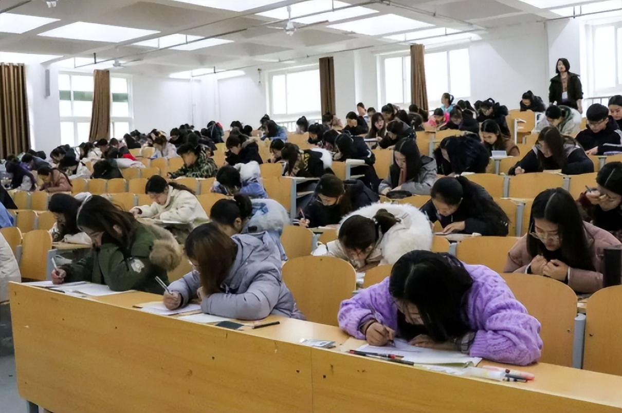 教育部下发通知，这些证书将被取消，大学生没必要为此浪费时间