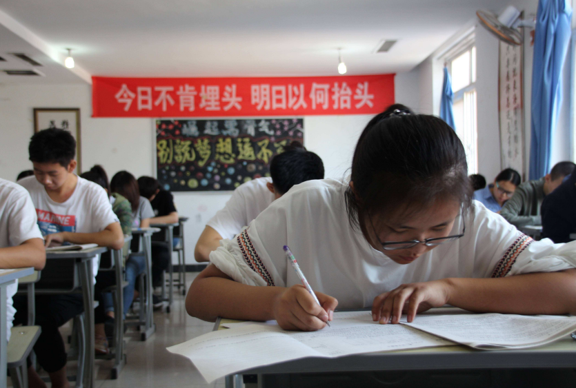 深圳中学校长建议取消选择题，称更能选拔优秀人才，家长态度不一