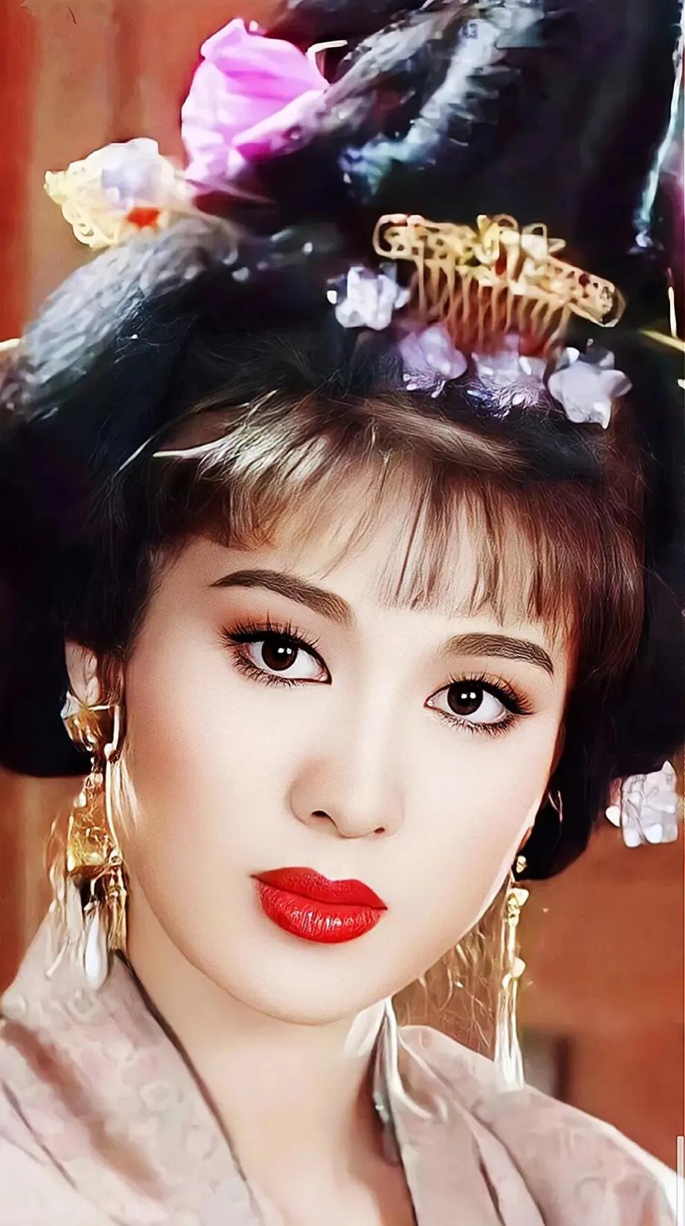 盘点刘晓庆《武则天》从演员颜值到服化道 全方位动人心魄的美