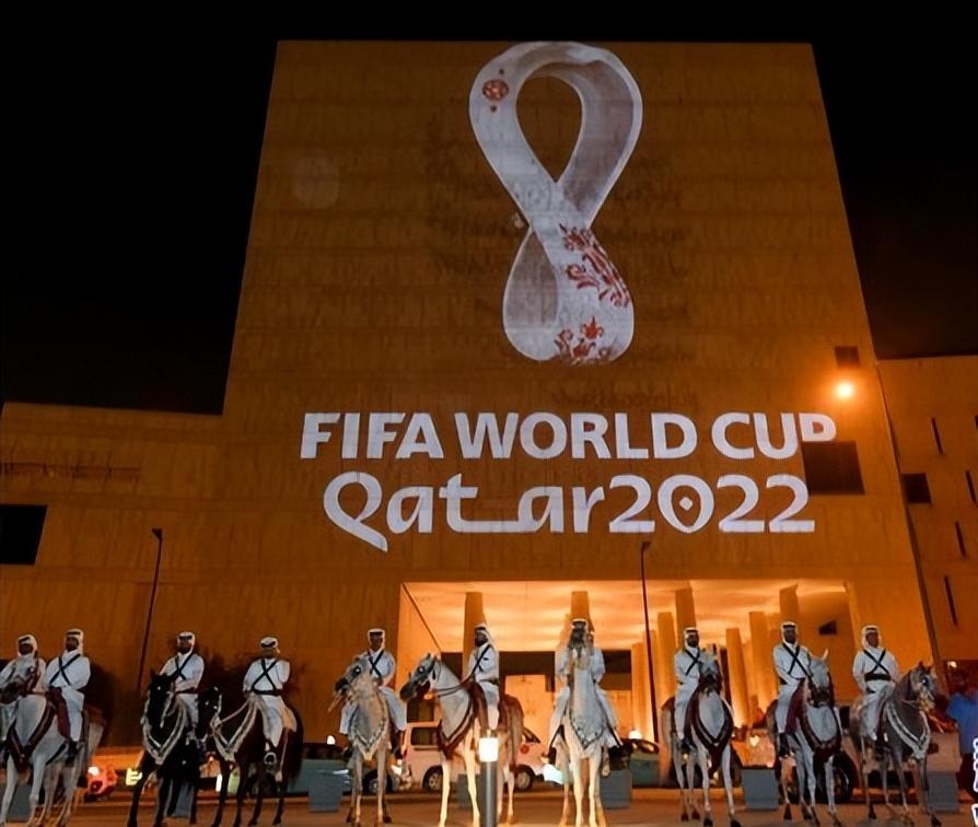 世界杯紀念鈔上為什么沒面額（2022卡塔爾世界杯紀念鈔面世，上面居然還能看到中國的身影）