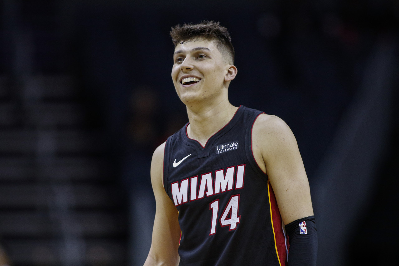 關于nba球員有哪些（本賽季 進步最明顯的十大NBA球員）