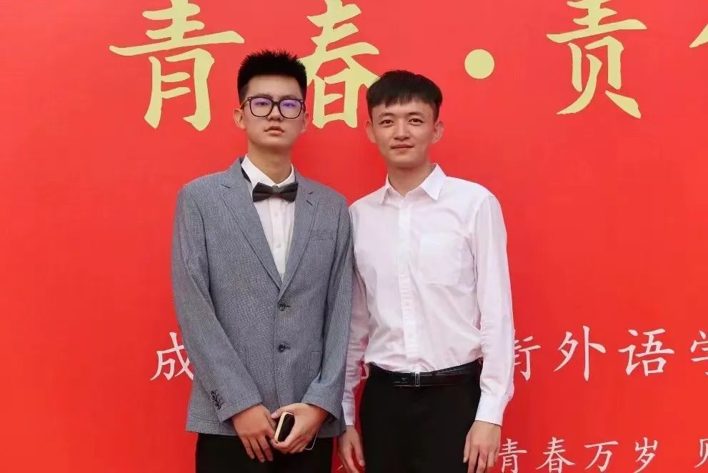 意义非凡！18岁与20岁的青春对话，成都盐外新阶段，学子的新起航
