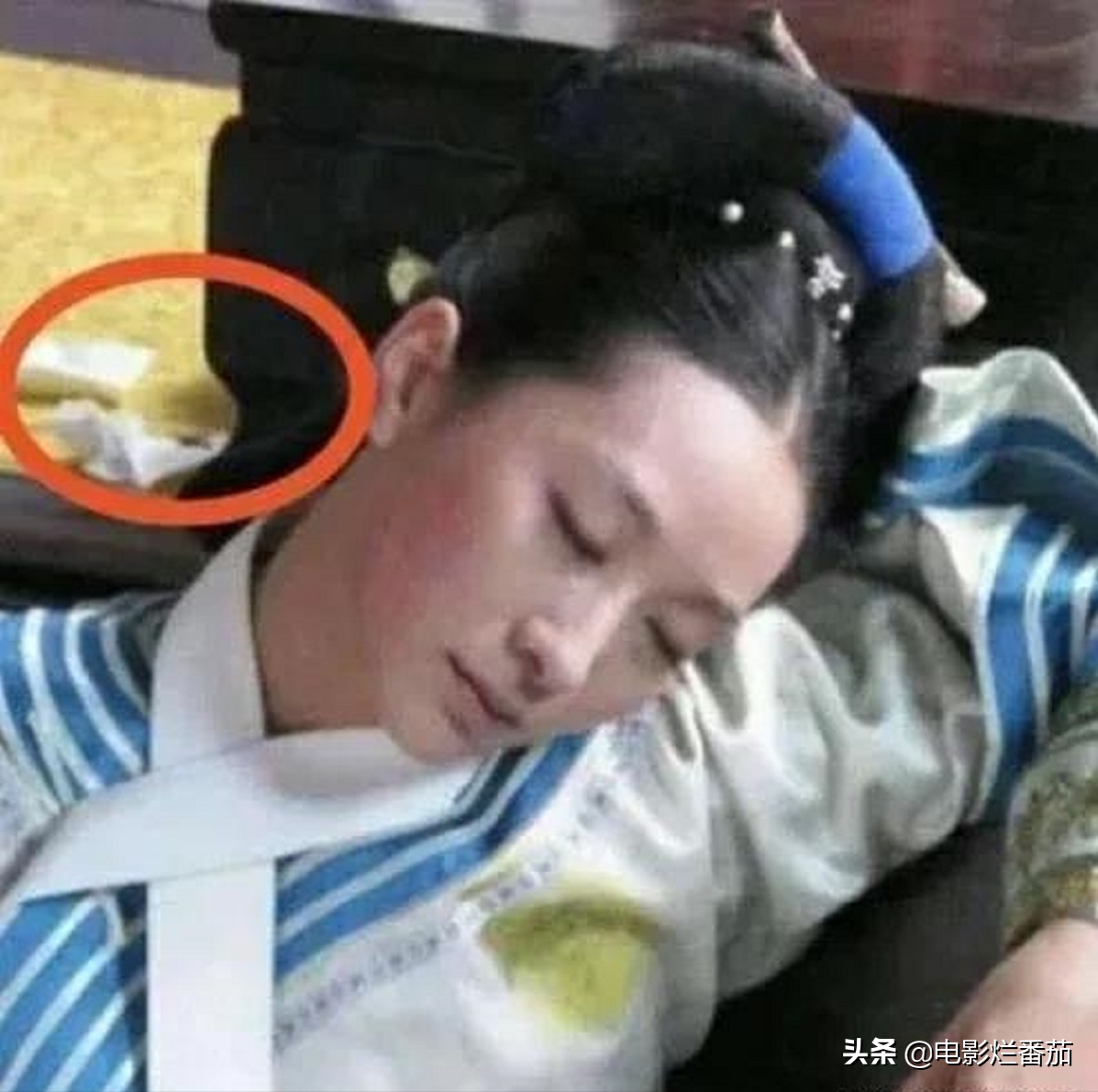 太敷衍了！影视剧中那些哭笑不得的“穿帮镜头”，真是令人无语