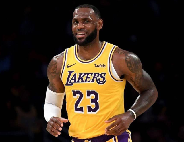 乔丹曾效力过nba的哪些球队(乔丹统治了NBA90年代，那新世纪后联盟又分别被谁统治过？)