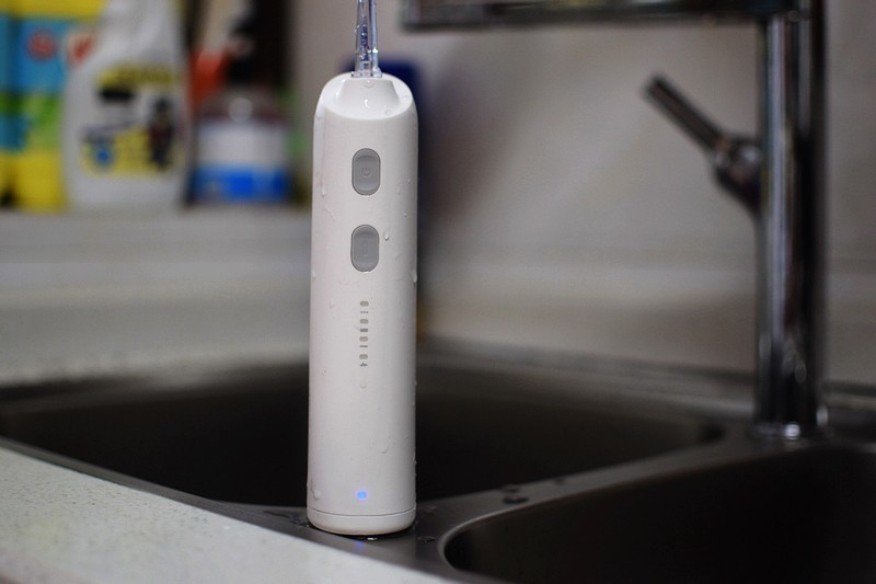 全方位保护口腔健康 大拿便携冲牙器