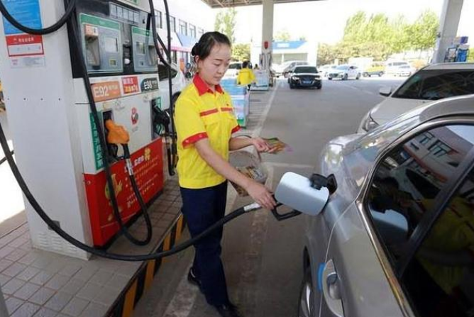 一升汽油等于多少公斤？很多老司机还不知道，一起来看看吧