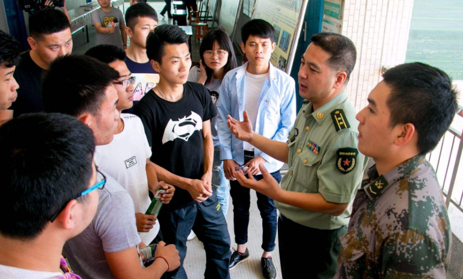 征兵政审迎来新政策，政审标准有调整，大学生想通过需要提升能力