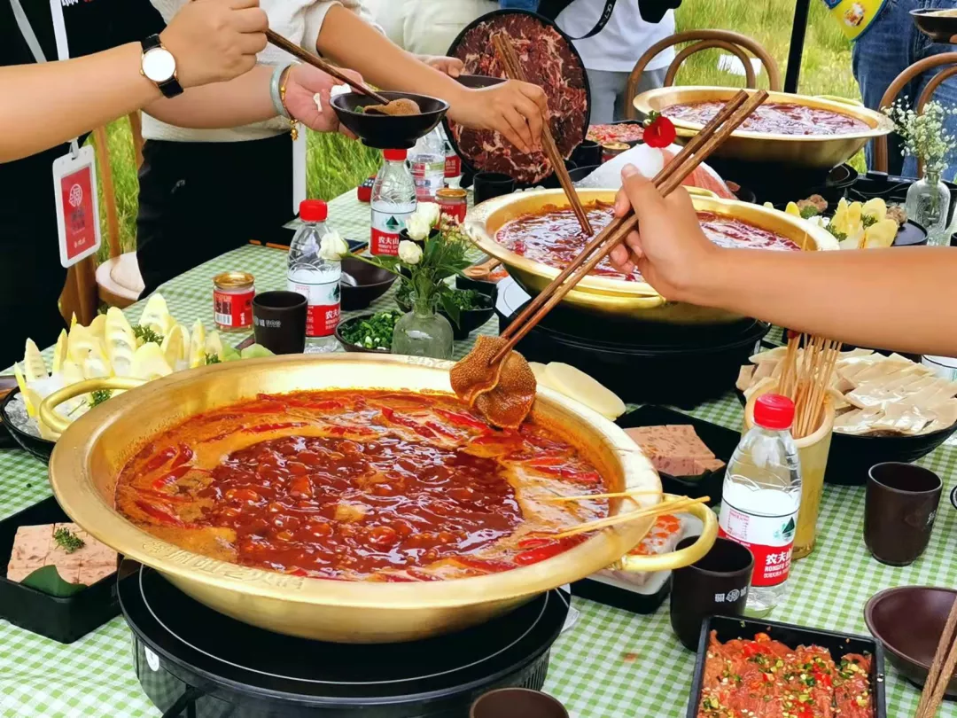 隔着千山万水，看完这篇，都能闻到家乡的味道...